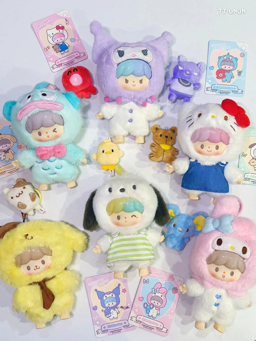 Molinta zzoton x Sanrio Love League Buddies Vinyl Plush Blind Box