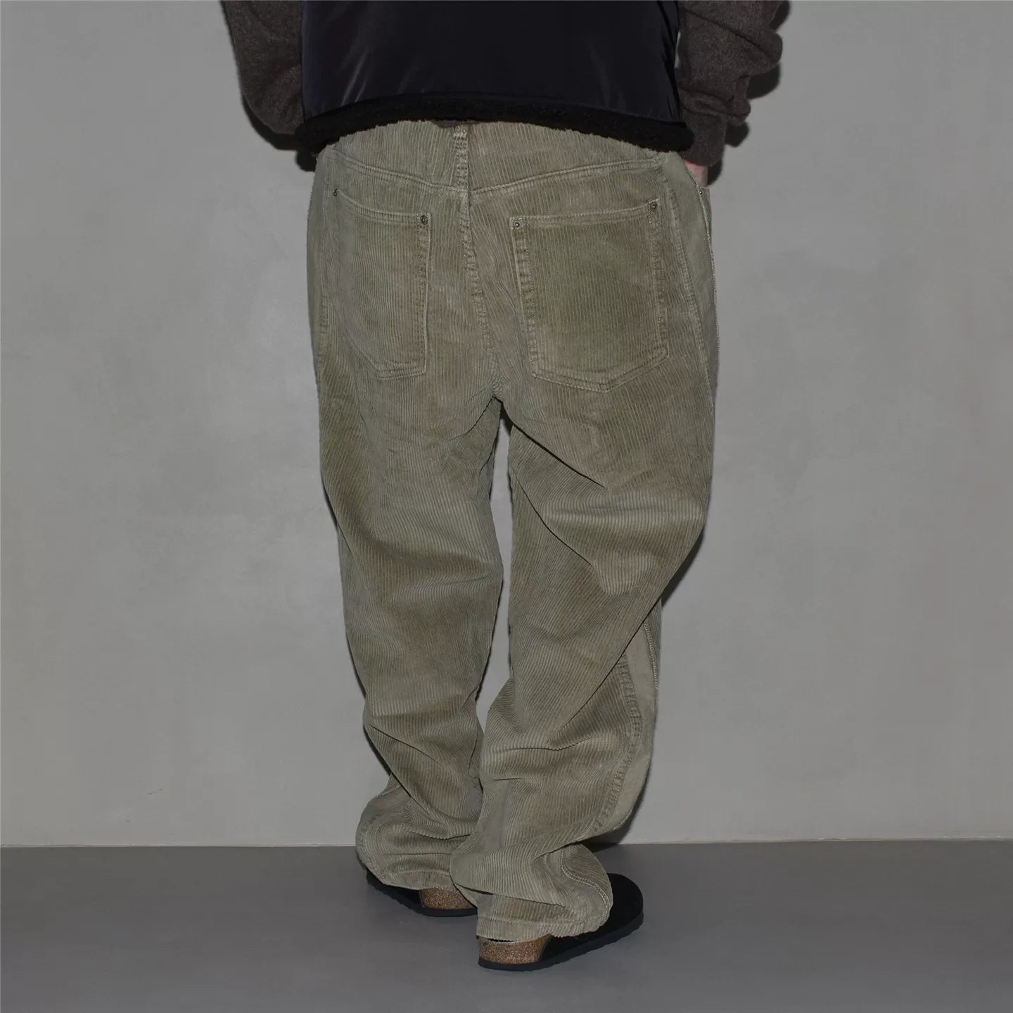 GcBrand Lab AW25 复古主题元素 手工磨烂细节 水洗 灯芯绒休闲裤