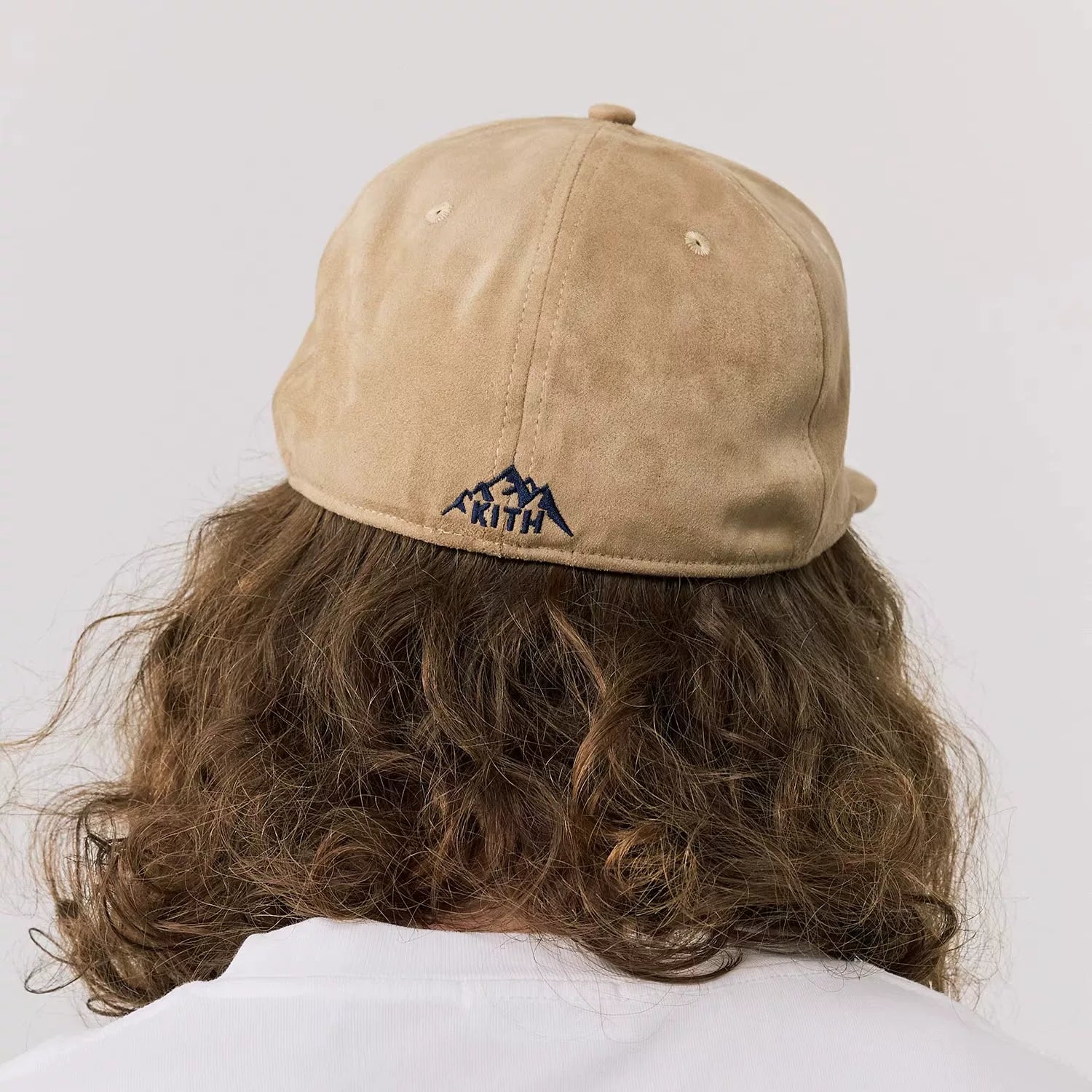 KITH suede hip-hop flat brimmed hat, big head circumference, embroidered high top skateboard hat for men and women, non adjustable flat brim hat